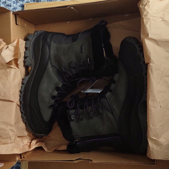 Merrell Thermo Rhea Mid Waterproof Snowboots In Women's Size 9 - Picture 12 of 16